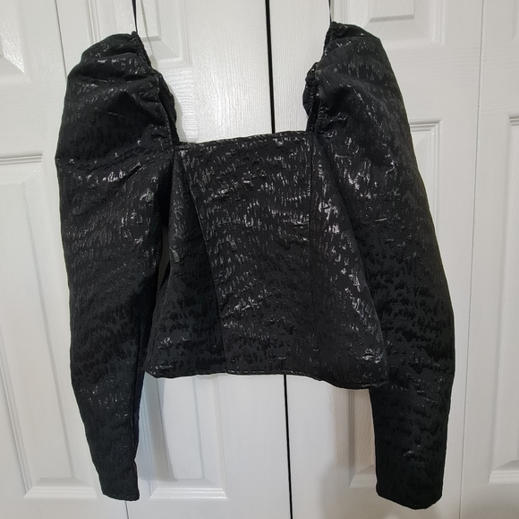 H&M jacquard puff sleeve blouse - Picture 4 of 5